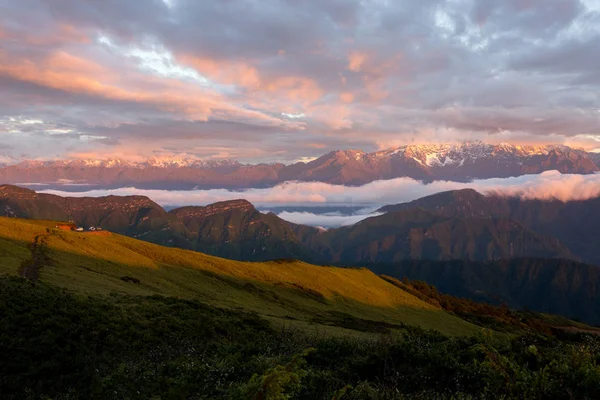 Vista Sul Paesaggio Montano — Foto Stock