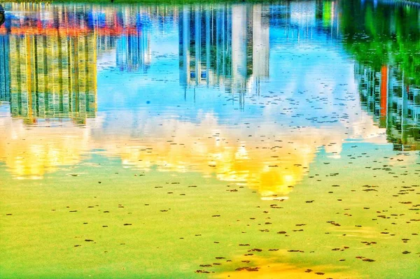 Abstracte Achtergrond Met Reflectie Van Water Fontein — Stockfoto