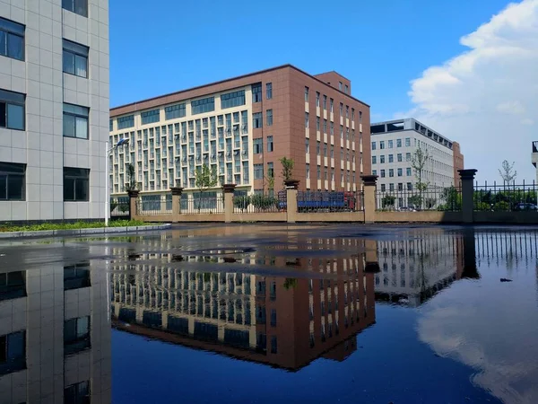 Edificio Moderno Ciudad Los Países Bajos — Foto de Stock