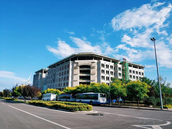 Edificio Moderno Ciudad Madrid — Foto de Stock