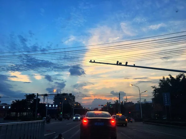 Tráfico Ciudad Atardecer — Foto de Stock