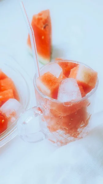 Vaso Refrescante Cóctel Fresco Con Cubitos Hielo Menta — Foto de Stock