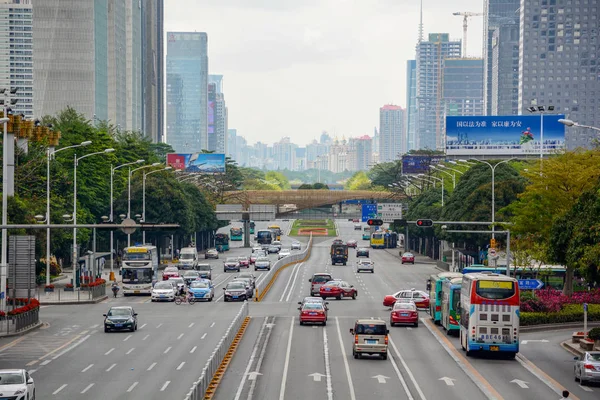 Tráfico Automóviles Las Calles Modernas Ciudad — Foto de Stock