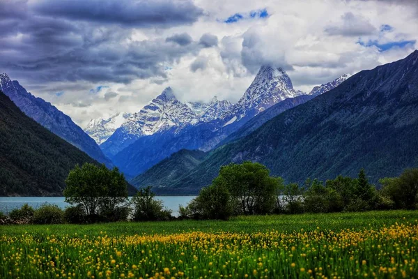 Vista Paisagem Montanhosa — Fotografia de Stock