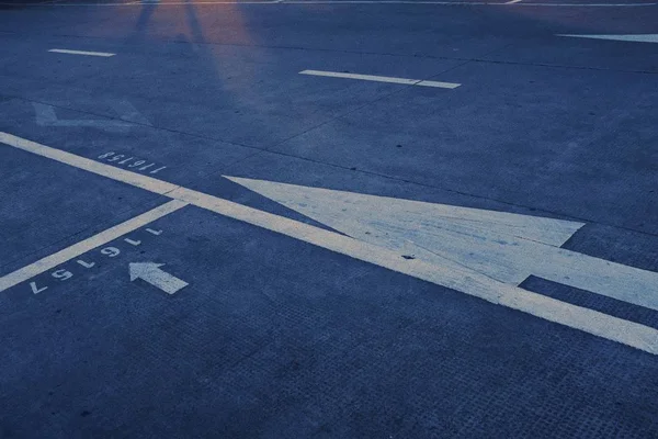 Estacionamiento Líneas Azules Blancas — Foto de Stock