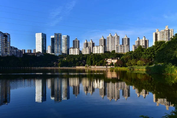 Vista Del Parque Ciudad Por Mañana — Foto de Stock