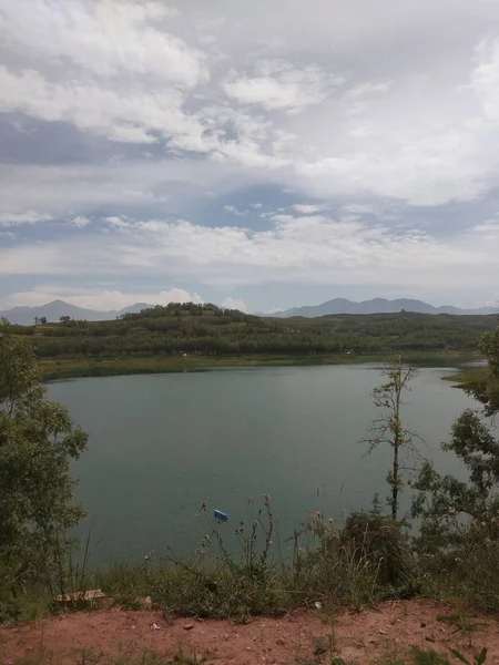 Hermoso Paisaje Lago Las Montañas — Foto de Stock