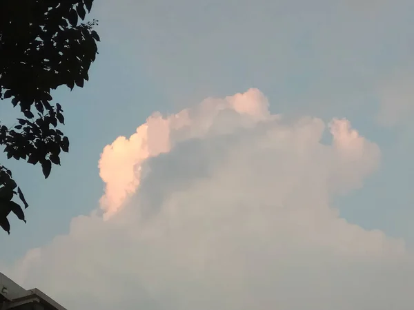 Hermoso Cielo Con Nubes Fondo — Foto de Stock