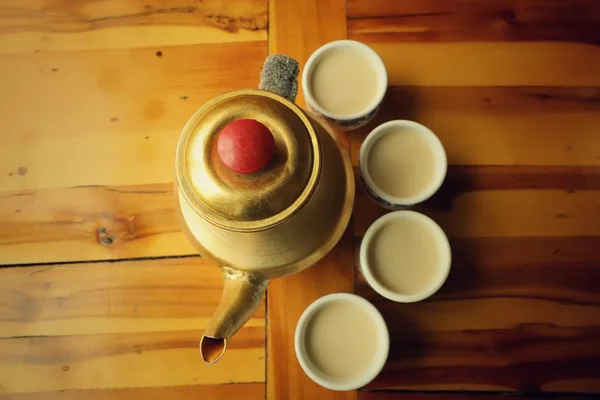 morning tea ceremony, breakfast drink, pottery