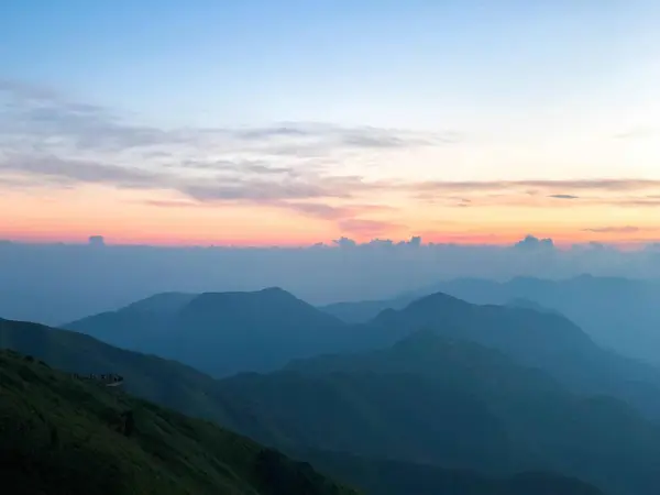 Wunderschöner Sonnenuntergang Den Bergen Natur — Stockfoto