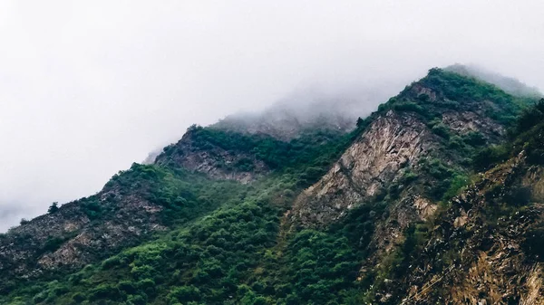 Bela Paisagem Nas Montanhas — Fotografia de Stock