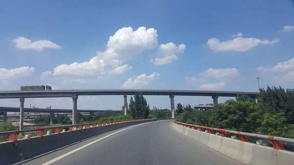泰兰市的高速公路 — 图库照片
