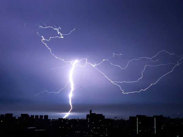 Trueno Tormentoso Cielo Lluvioso —  Fotos de Stock