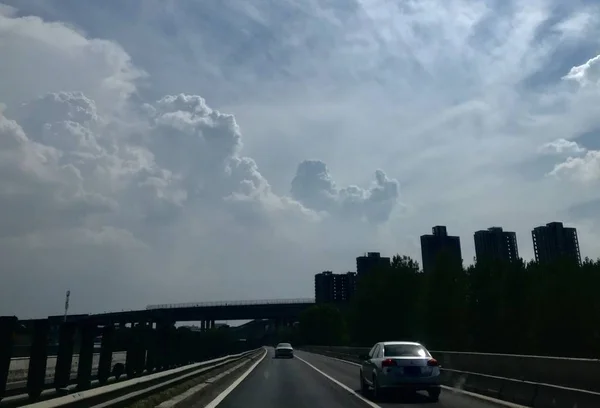 这个城市的道路观 — 图库照片