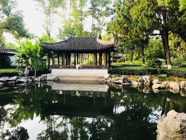 Krásná Čínská Zahrada Parku — Stock fotografie