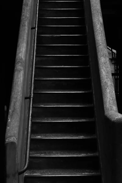 Foto Blanco Negro Las Escaleras —  Fotos de Stock