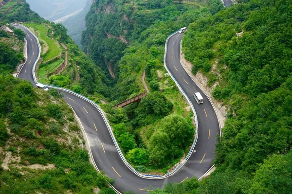 Estrada Nas Montanhas — Fotografia de Stock