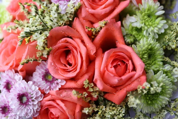 Piękny Bukiet Róż Białym Tle — Zdjęcie stockowe