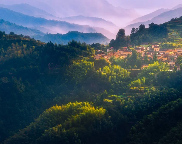 Hermoso Paisaje Montaña Por Mañana — Foto de Stock