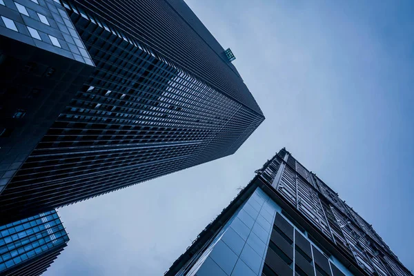 Moderner Wolkenkratzer Der Stadt — Stockfoto