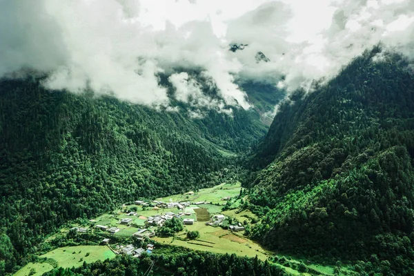 Berglandschap Vallei Van Kaukasus Bergen — Stockfoto