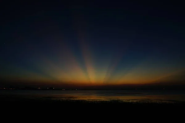 Schöner Sonnenuntergang Über Dem See — Stockfoto