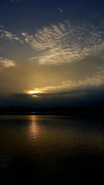 Belo Pôr Sol Sobre Mar — Fotografia de Stock