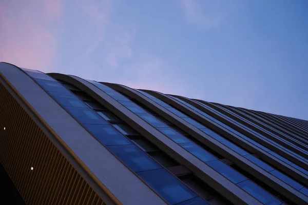 Edificio Moderno Con Cielo Azul — Foto de Stock