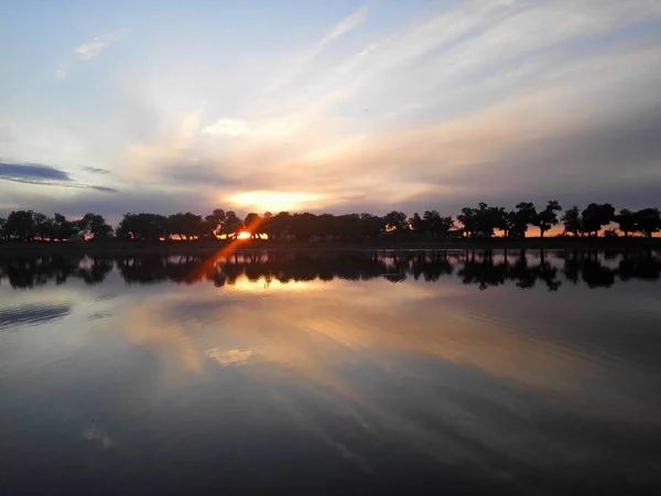 Západ Slunce Nad Jezerem Večer — Stock fotografie