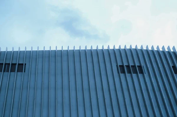 Edificio Moderno Con Cielo Azul — Foto de Stock