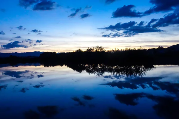 Blick Auf Den Schönen Sonnenuntergang — Stockfoto