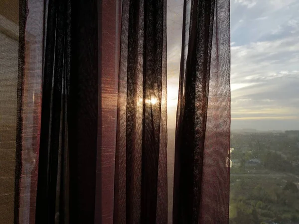 Cortina Ventana Con Cortinas Rojas — Foto de Stock