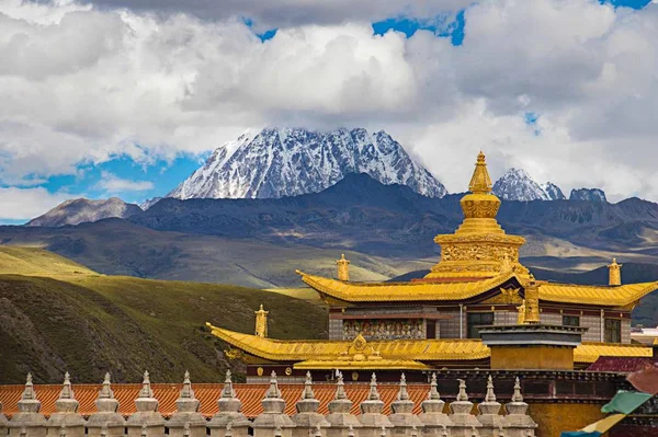 Hermosa Pagoda Las Montañas — Foto de Stock