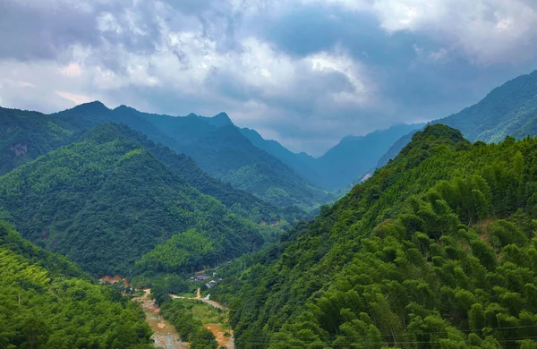 Verde Paisaje Montaña Las Montañas — Foto de Stock