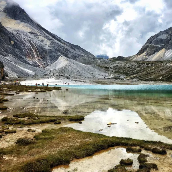 Lago Montanha Nas Montanhas — Fotografia de Stock