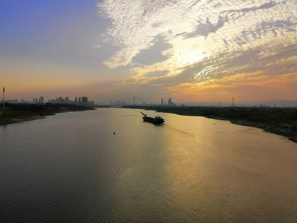 Puesta Sol Sobre Lago Mañana — Foto de Stock