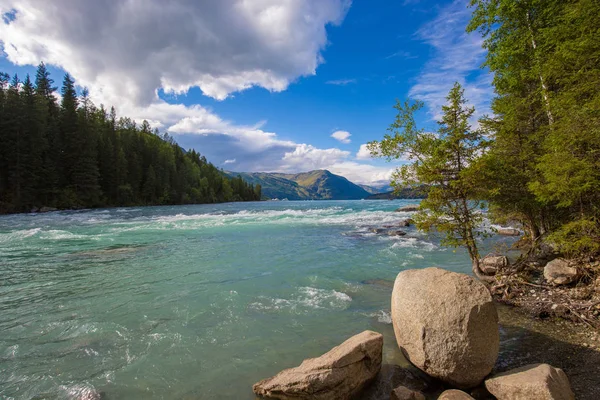 Bellissimo Lago Montagna — Foto Stock