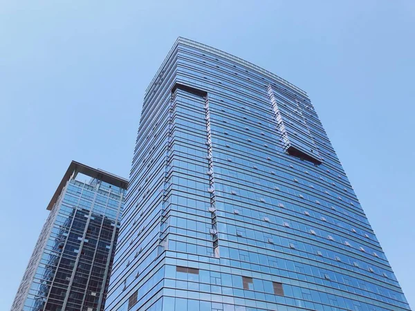 Moderno Edificio Oficinas Con Fachada Cristal — Foto de Stock