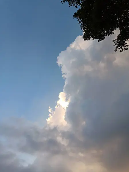 Hermoso Cielo Con Nubes — Foto de Stock