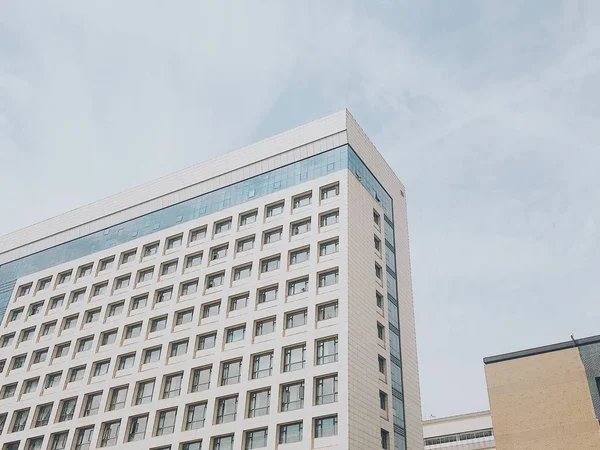 Moderno Edificio Apartamentos Ciudad — Foto de Stock