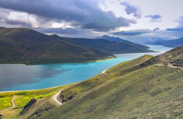 Beau Paysage Avec Lac Montagnes — Photo