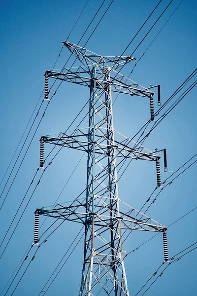 Líneas Torre Alto Voltaje Electricidad Tecnología —  Fotos de Stock