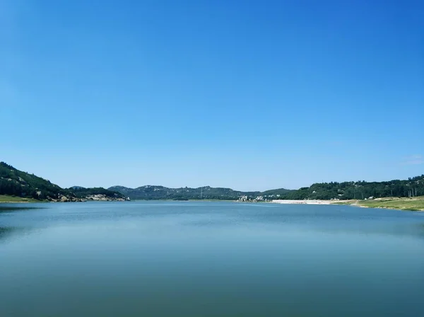 Hermoso Paisaje Lago Las Montañas — Foto de Stock