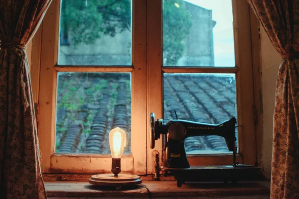 Interior Una Casa Con Una Vela — Foto de Stock