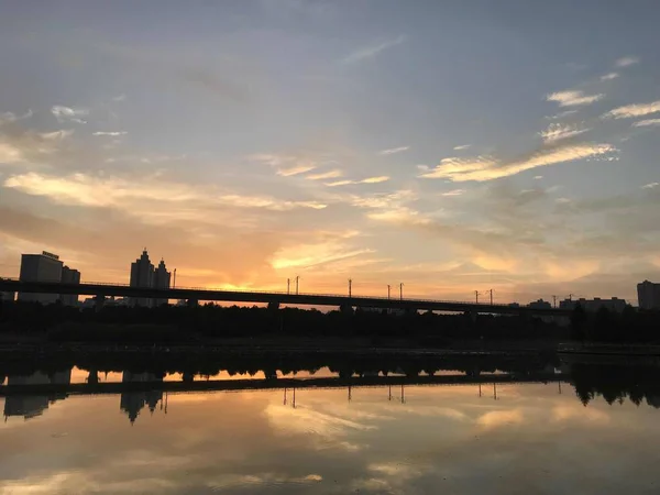 Puesta Sol Sobre Río Por Noche — Foto de Stock