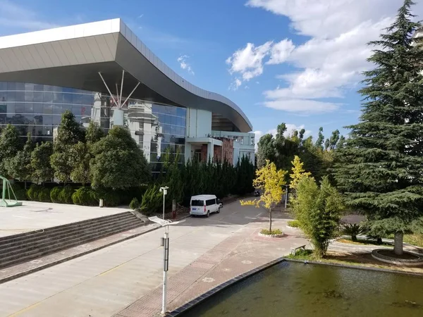 Edificio Moderno Parque — Foto de Stock