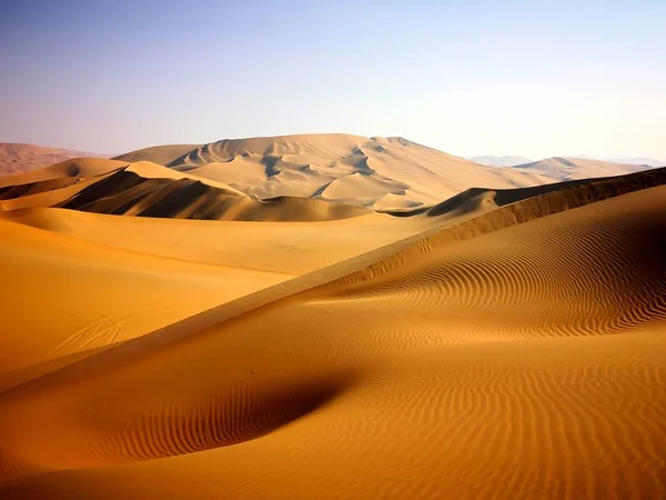 ナミビアのナミブ ノークルフト公園にある砂漠の砂丘 — ストック写真