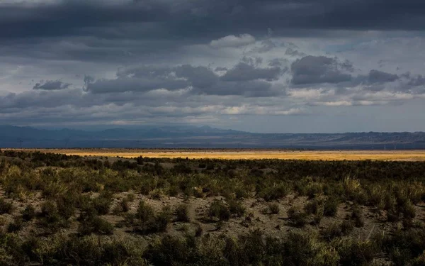 Hermoso Paisaje Con Cielo Nublado — Foto de Stock