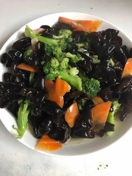 Revuelva Las Verduras Fritas Mezcladas Bol Negro — Foto de Stock