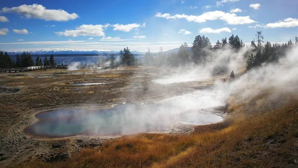 Geyser Cae Parque Nacional Yellowstone — Foto de Stock